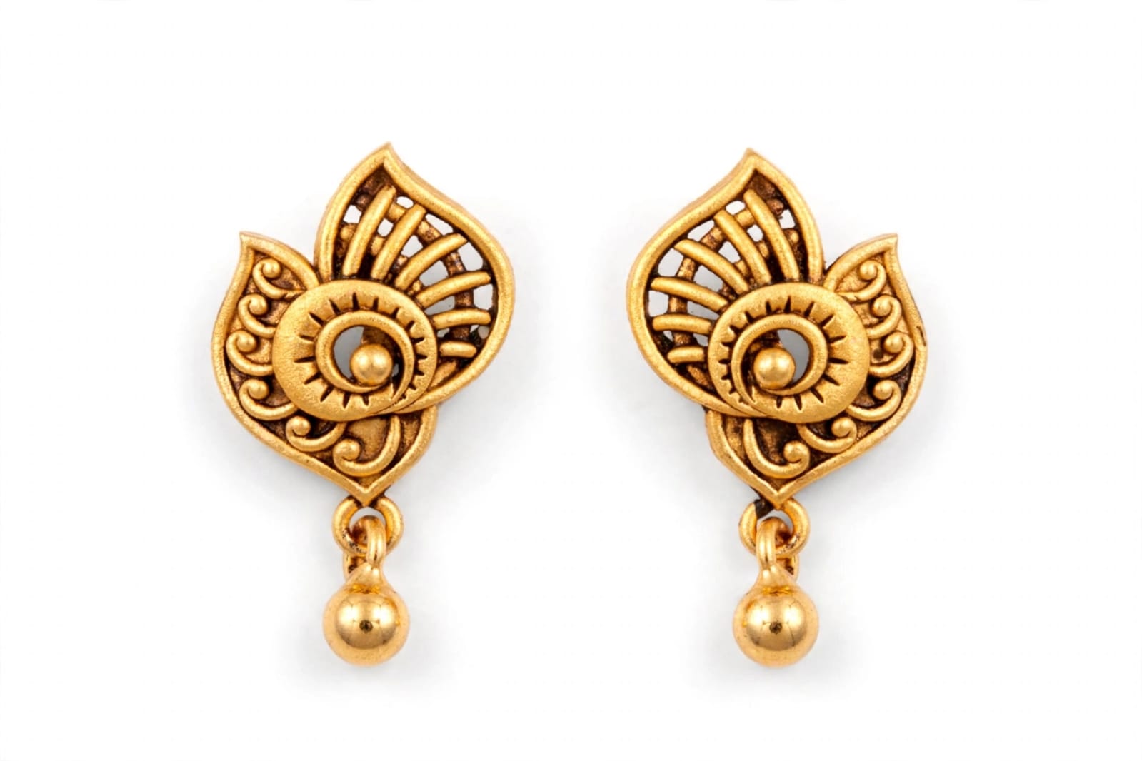 Antique leaf stud