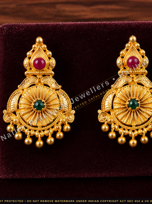 Round Gold Hangings