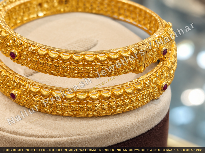 Fancy Gold Bangle