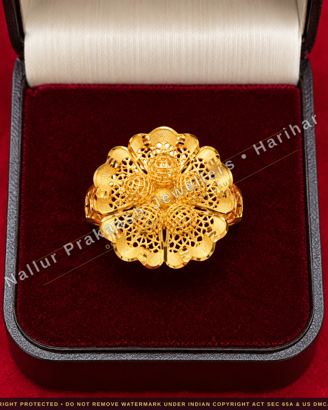 Fancy Flower Gold Ring