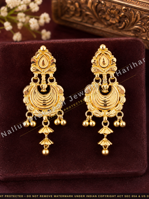 Royal Chandbali Gold Danglers